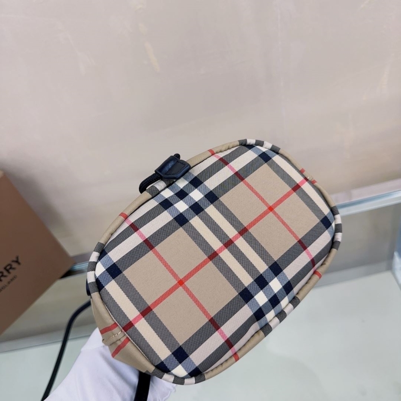 Bv*b*rry bucket bags